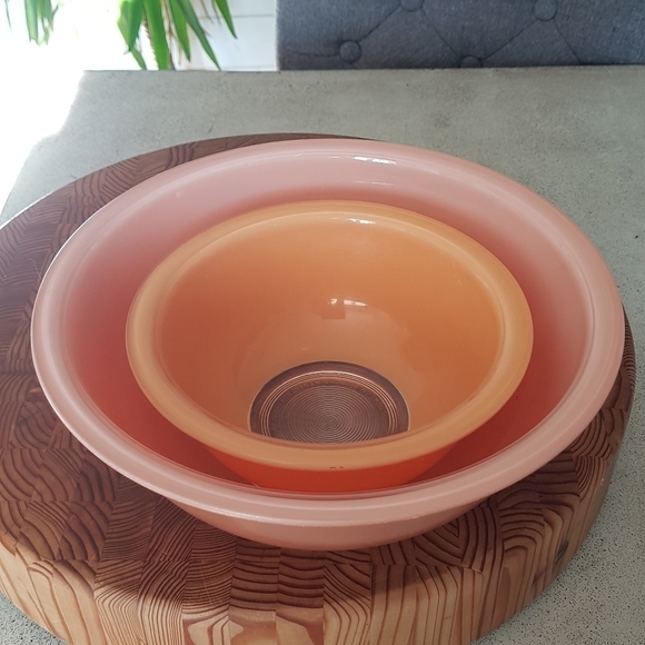 Pyrex Pink and Orange Mixing Bowls - Picture 12 of 13
